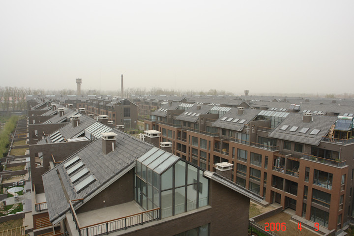 北京康城别墅区 屋顶采光、通风天窗(图1)